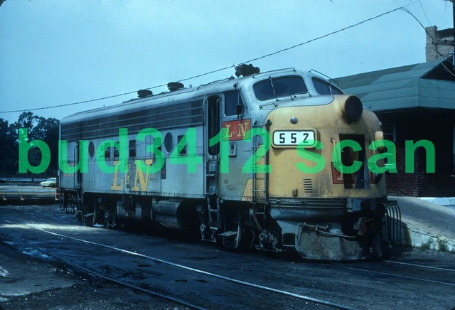L&N Louisville & Nashville F9 #552 at ?? DUPLICATE Slide!