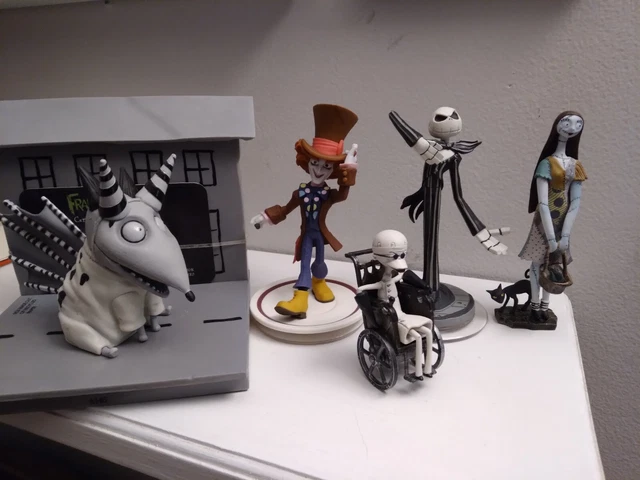 Tim Burton FigureLot Frankenweenie Sparkysaurus Alice In Wonderland Nightmare... Tim Burton FigureLot Frankenweenie Sparkysaurus Alice In Wonderland Nightmare...