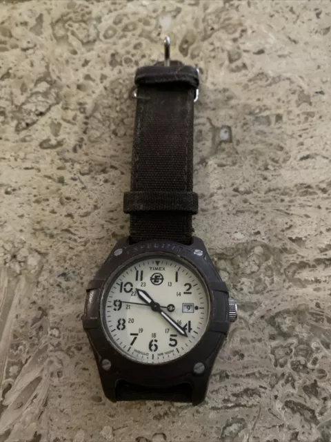 Timex Expedition Indiglo 100M Men’s 12HR/ Military/￼Date Watch (Needs Battery)