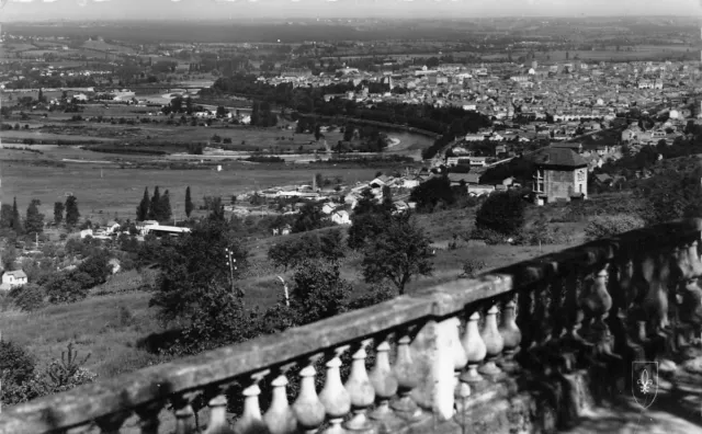 VICHY - la vallée de l'Allier et  Vichy - vu des côtes de St Amand