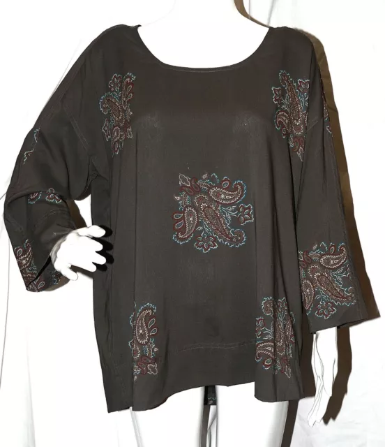 New $345 PURE DKNY Quarry gray top shirt with Paisley design Medium Silk Blend M