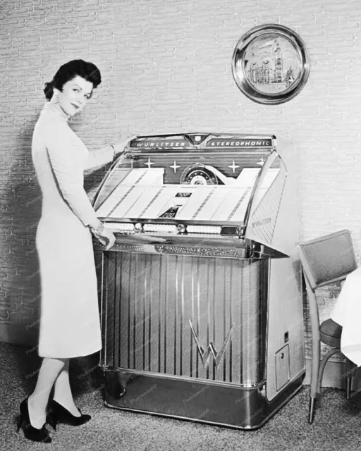 Wurlitzer Jukebox Model 2300 Classic 8 by 10 Reprint Photograph 1