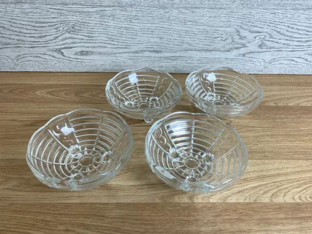 Set Of 4 Beautiful Cut Glass Dessert Fruit Trifle Bowls With 3 Feet 4.5" Across