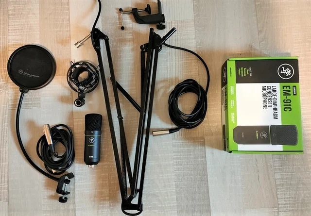 Lot MICRO Mackie EM91C + Bras articulé + Filtre anti pop