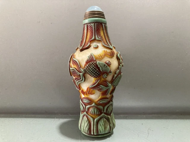 Chinese Old Beijing Glaze Hand-carved Exquisite Goldfish Pattern Snuff Bottle 14
