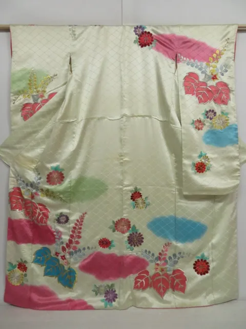1020i05z1150 Vintage Japanese Kimono Silk FURISODE Lime-White Paulownia