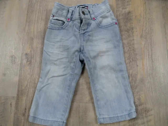 TOMMY HILFIGER coole helle used look Jeans straight Gr. 6-9 Mon. TOP ZeC917