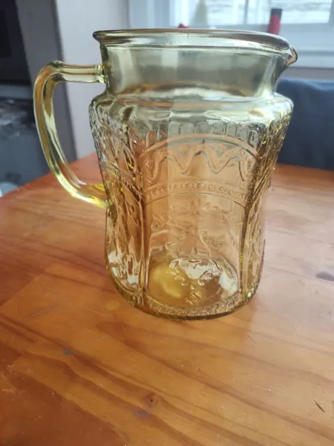 Patrician Pitcher Amber Depression Glass Federal Vintage 8 in. Spoke 75 oz. Mint