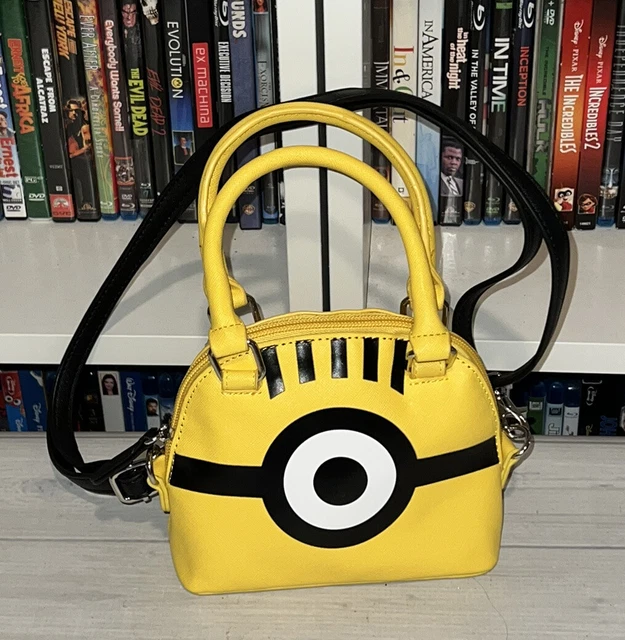 UNIVERSAL STUDIOS DESPICABLE Me Minions Small Yellow Crossbody Bag