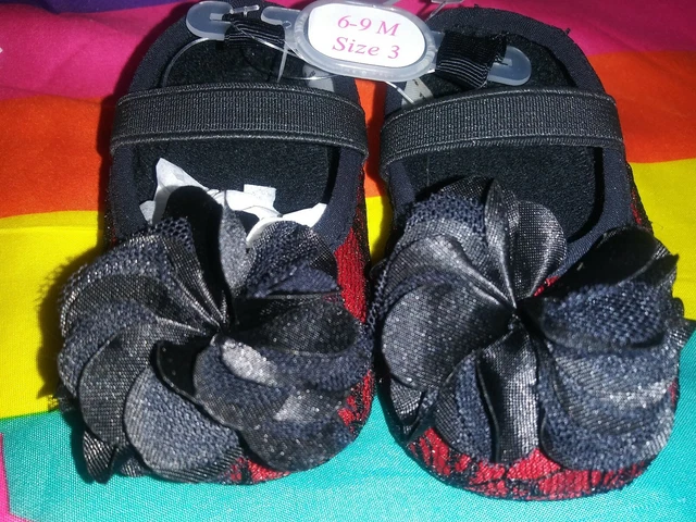 Carter's Infant Baby Girl 6-9 months Bow Red & Black Design Crib Shoes