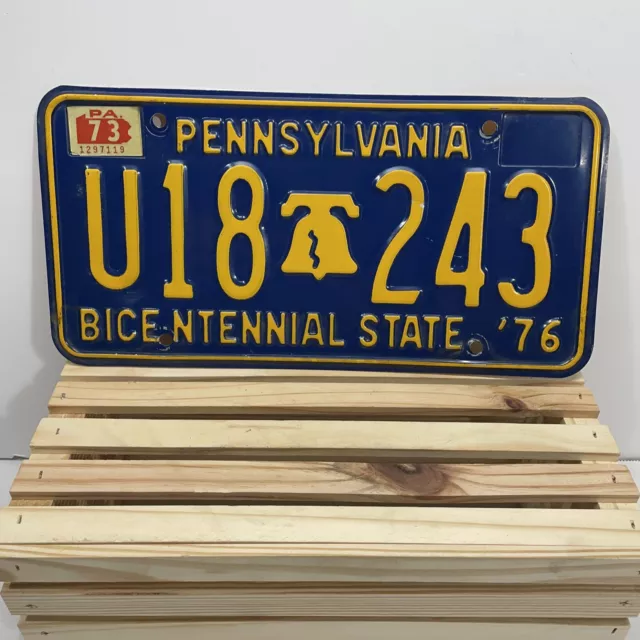 Vintage Pennsylvania 1976 Bicentennial License Plate - Liberty Bell - U18 243