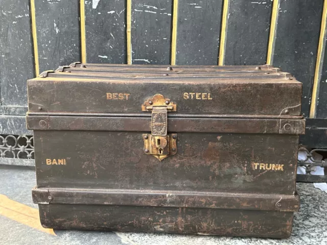 Old Vintage Indian Handmade Rustic Iron Heavy Storage Trunk Chest Luggage Box.