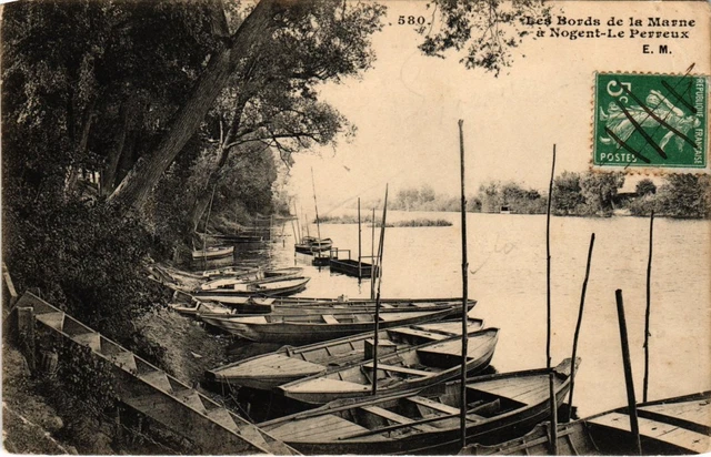 CPA Nogent sur Marne Les Bords de la Marne (1348132)
