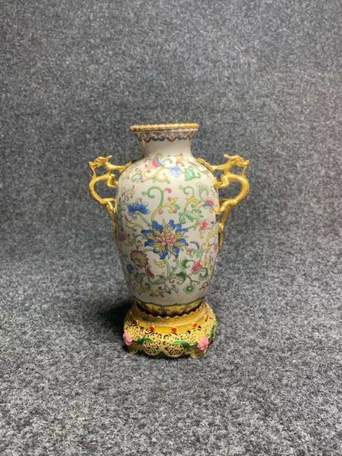 Fine Chinese famille rose porcelain inlaid gems with brass dragon shape vase