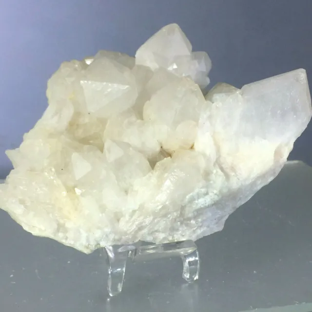 215g Natural White Quartz Crystal Cluster Mineral Specimen Healing
