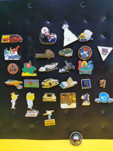 Collection de Pin's Peugeot Et Citroën