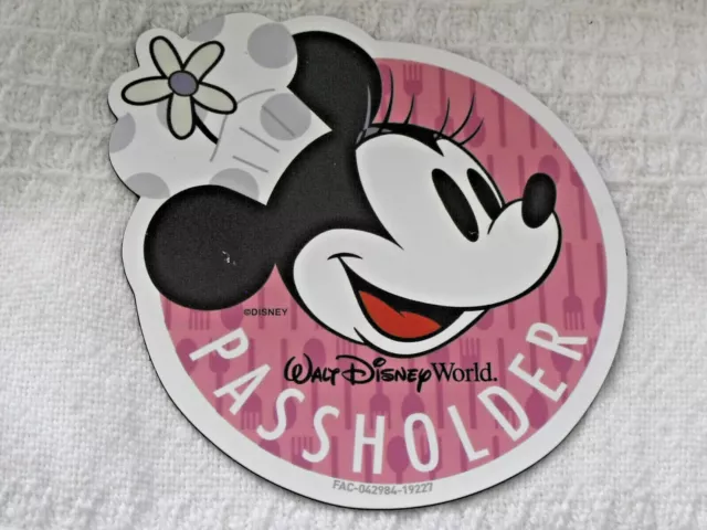 2019 Disney WDW AP Passholder EPCOT Food & Wine Car Magnet Chef Minnie Mouse