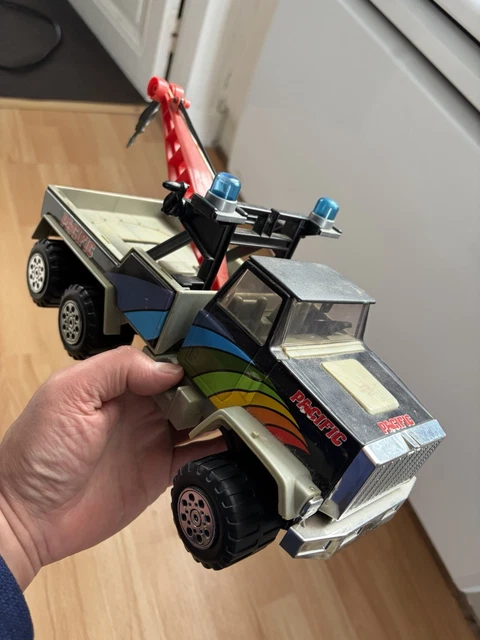 JOUSTRA TÔLE & PLASTIQUE CAMION BERLIET dépanneur, série mini ref 4101 blister
