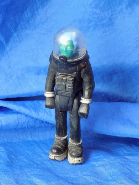 FISHER PRICE ADVENTURE PEOPLE X-Ray Man Firestar Alien Pilot Action ...