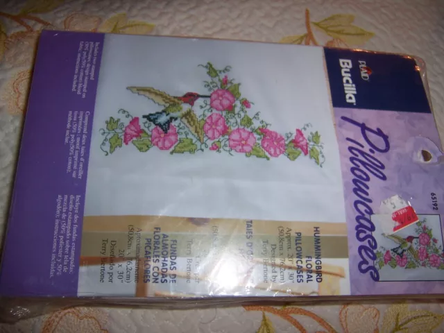 Nuevo Bucilla 2 Fundas De Almohada Estampadas Colibrí Floral Para Bordar