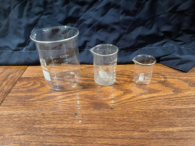 Set LOT of THREE Borosilicate glass science beakers 500ml 150ml 50ml