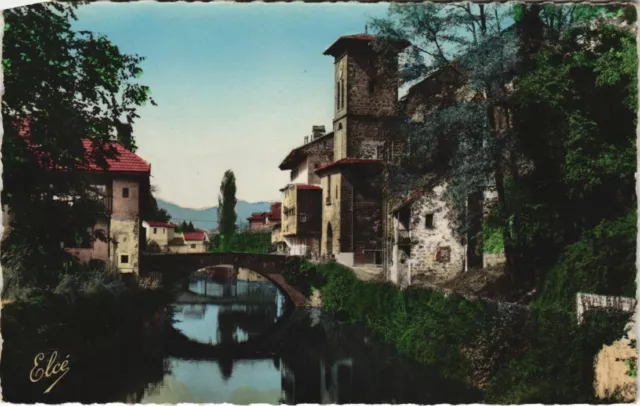 CPA AK St.Jean Pied de Port Les bords de la Nive FRANCE (1109828)