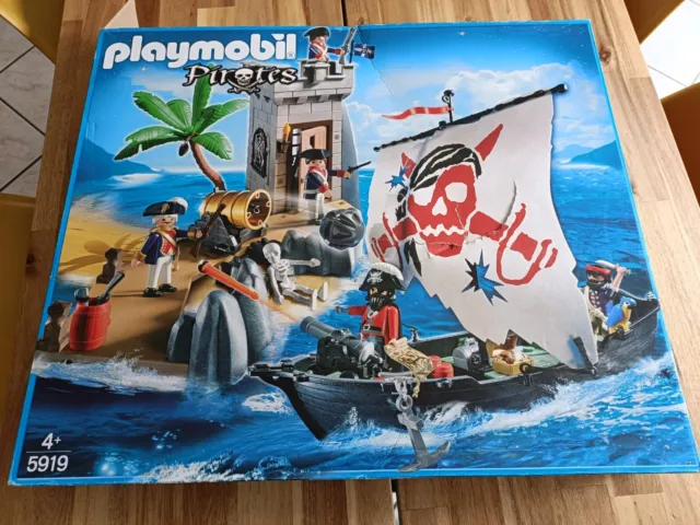 PLAYMOBIL - Les Pirates - Chaloupe des pirates avec moteur submersible -  202 pièces - 701.9 g