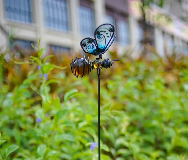 Glasflügel Schmetterling Honigbiene - Gartenpfähle - handgefertigte Outdoor-Ornamente