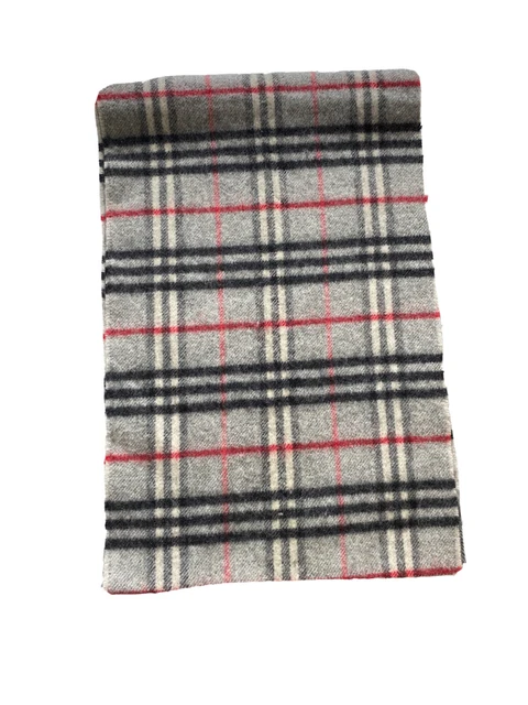 Sciarpa burberry uomo online falsa