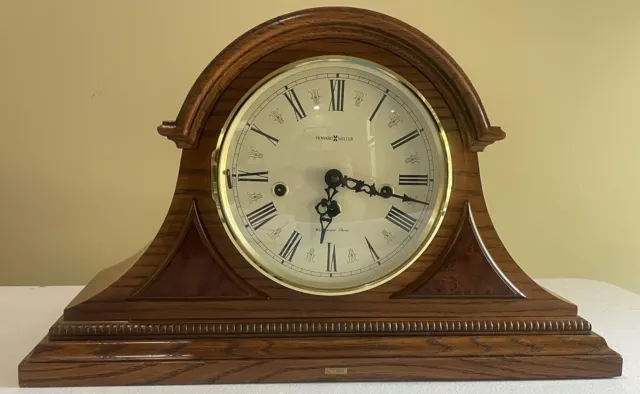 Vintage Howard Miller Model 340-020A Westminster Chime Mantel Oak Clock with Key