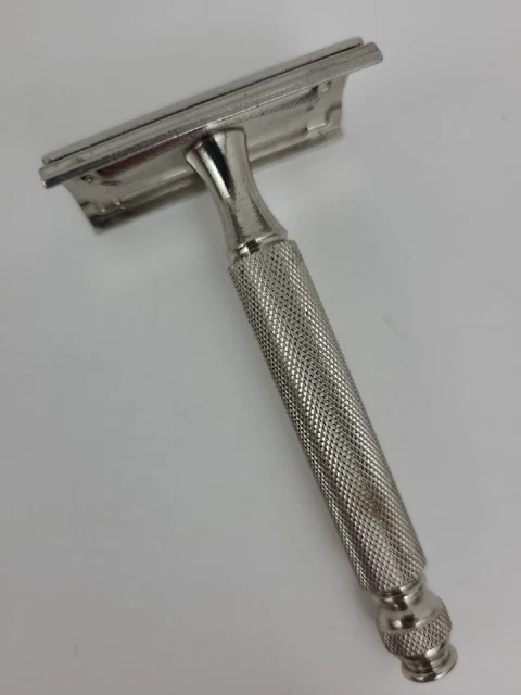 1953 Gillette Nickel Plated Ball End DE Tech Razor Y-2 Vintage