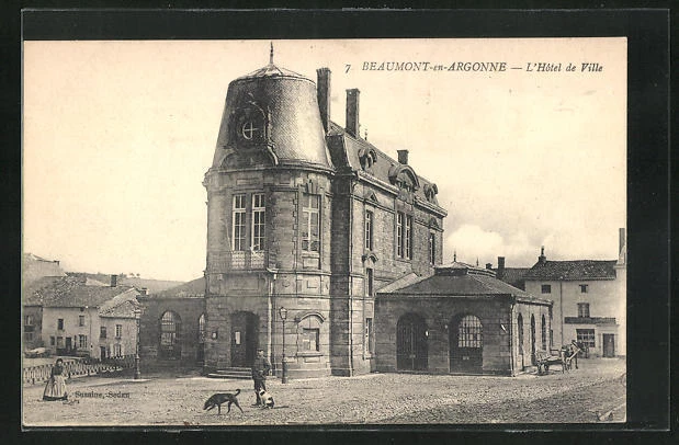 CPA Beaumont-en-Argonne, L´Hôtel de Ville