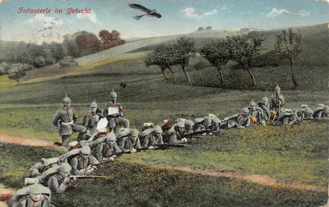 Infanterie im Gefecht Patriotika Postkarte AK 1915