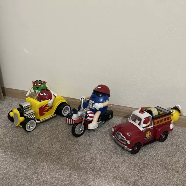 M&M MM Fire Truck , Motorcycle And Car Dispensers, Collectibles