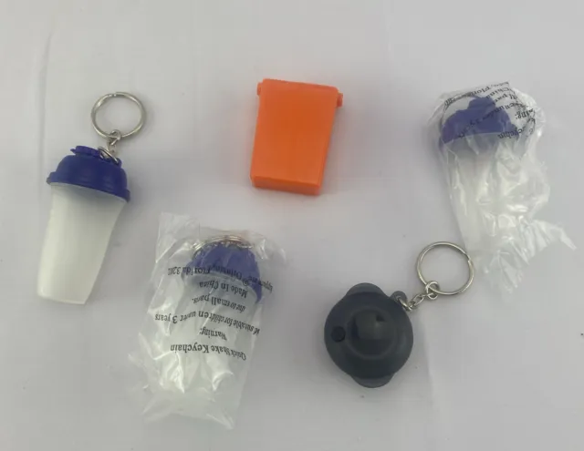 VINTAGE Tupperware 3- KEY CHAIN MINI  Shaker and  Travel Salt & Pepper Shaker +