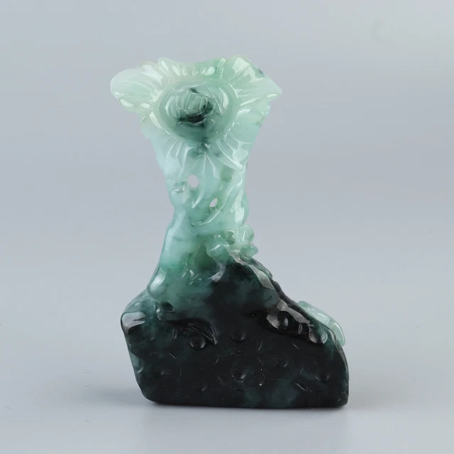 Chinese Exquisite Handmade Jadeite Jade Statue