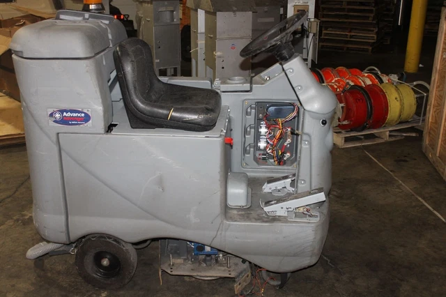 Advance Advenger Rider Scrubber
