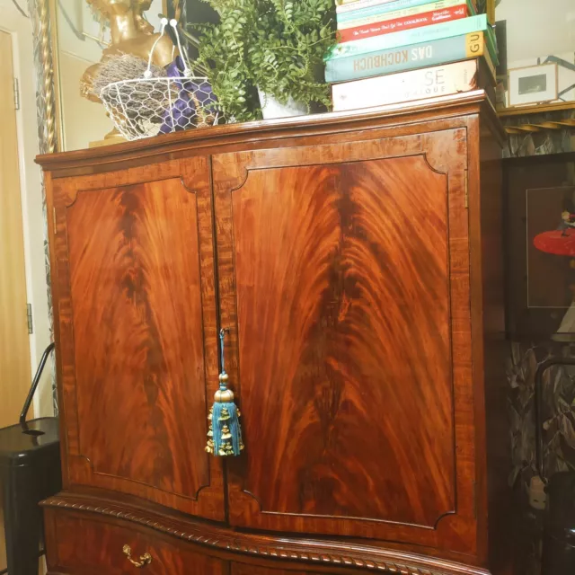 Flame mahogany drinks cabinet