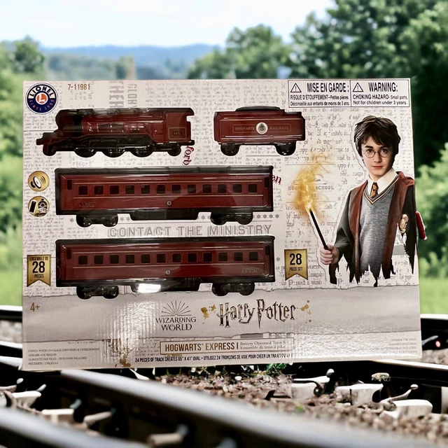 HARRY POTTER HOGWARTS Express Train Set LIONEL Wizarding World 28pc 7