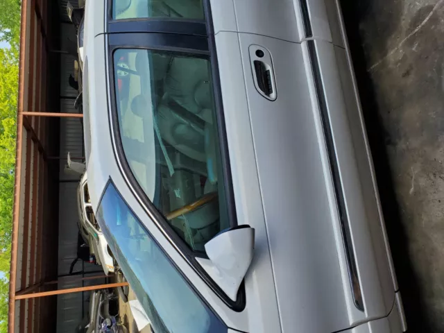 1998-1999-2000-2001-2002 Lincoln Continental Left  Front Door Glass