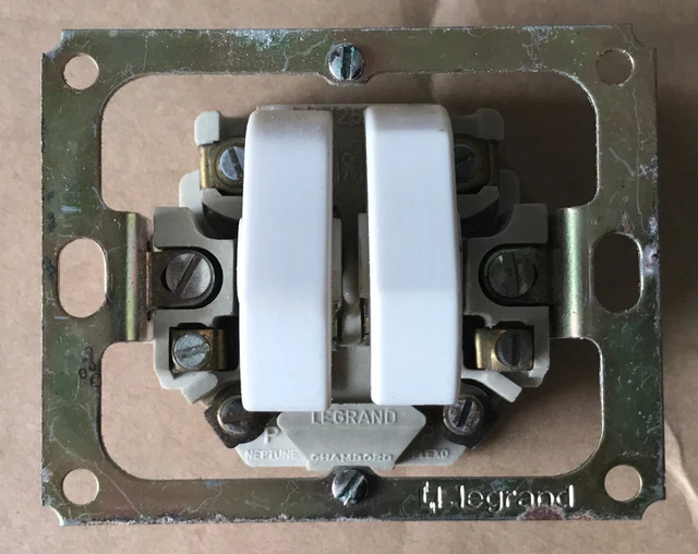 Mécanisme Legrand Chambord 87030 - Interrupteur Voyant Balisage Vintage, Neuf