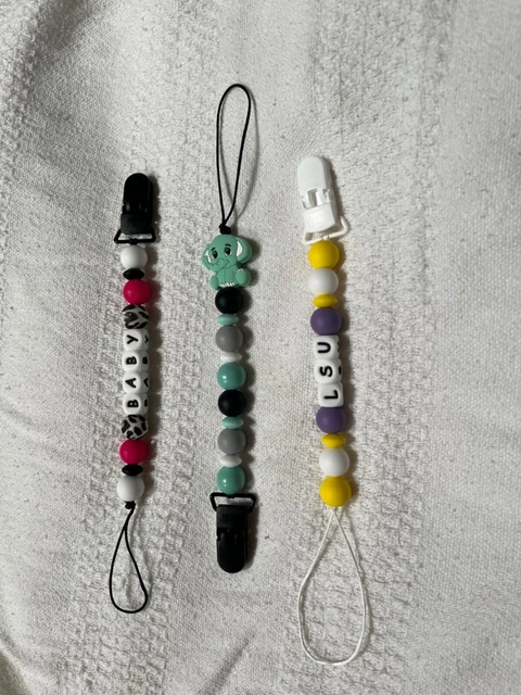 Handmade Soothing Silicone Bead, Wooden Pacifier Clip for baby