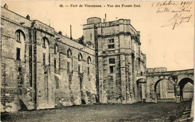 CPA AK Fort de VINCENNES View of the South Ditches (672209)