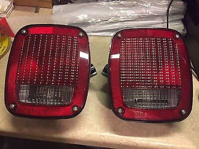 2 Grote 5370 5371 Left and Right Tail Lights Camper Trailer RV Take Offs