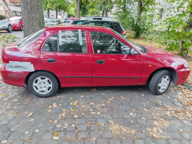 Hyundai Accent Rot - EZ 11/1999 - Typ X-3 - Schadstoffarm D3 - 1480 kg Hyundai Accent Rot - EZ 11/1999 - Typ X-3 - Schadstoffarm D3 - 1480 kg