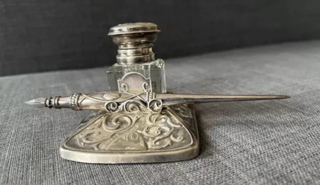 Ancien Superbe inkwell Encrier Et Plumier en ARGENT MASSIF Orfèvre ARI D NORMAN