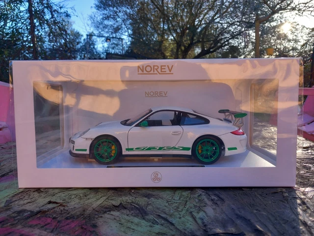 Miniature Porsche 997 GT3 RS 1/18 Par Norev – Occasion Comme Neuve
