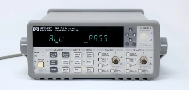 HP / Agilent 53131A 225 MHz Universal Frequency Counter/Timer. Very clean