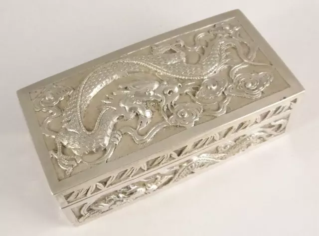 Very Fine Chinese Silver DRAGON SNUFF BOX c1900 By Wang Hing.