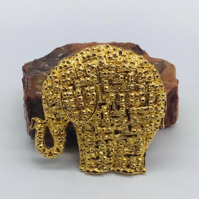 VTG Large Brooch Elephant Animal Pin Africa Zoo Animal Textured Gold Tone Estate